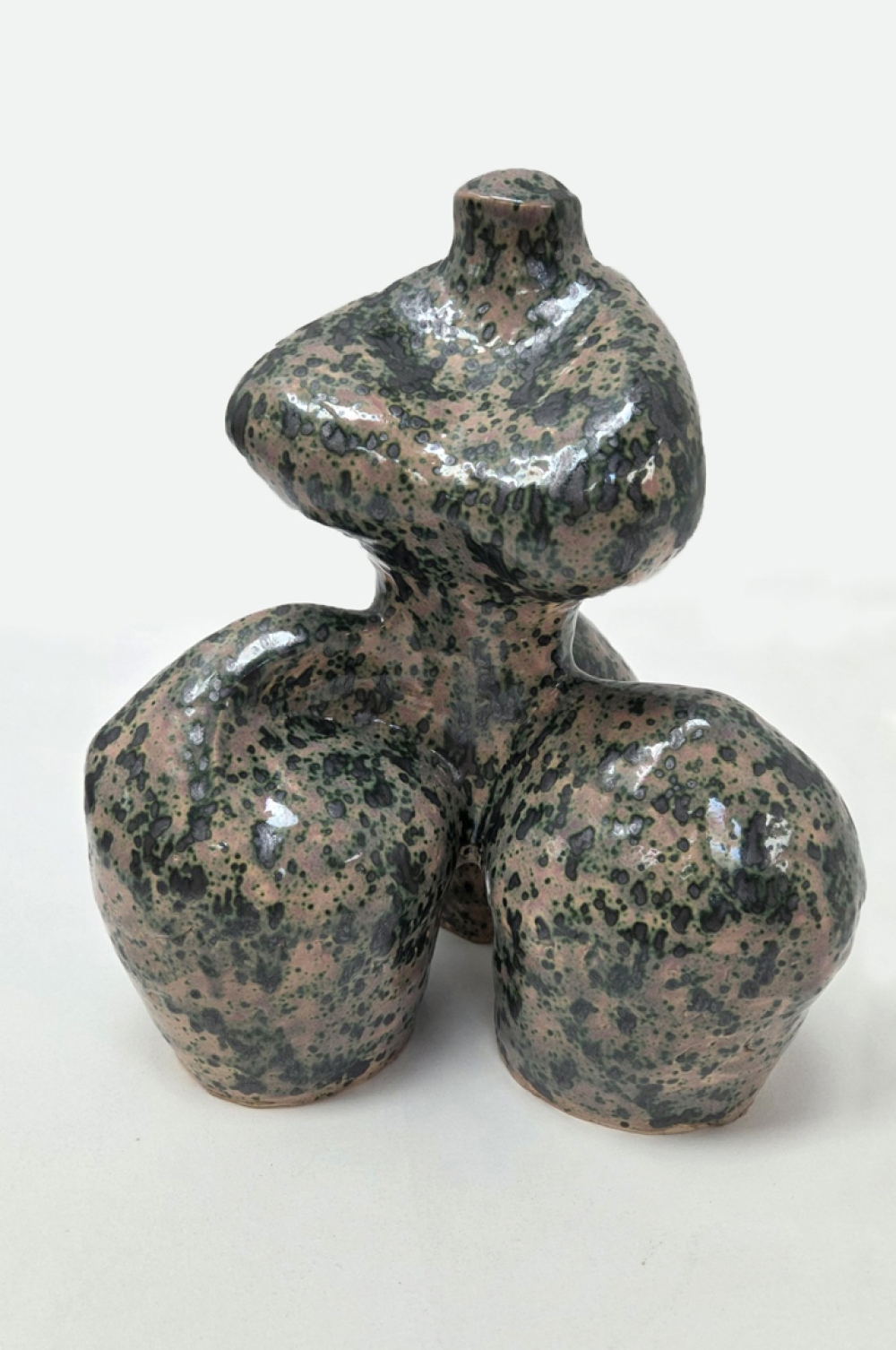 3-Benen van Keramiek / Monique van den Boomen